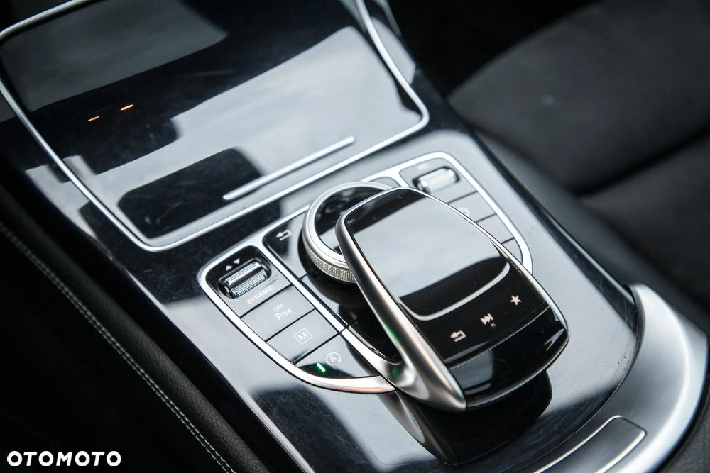 Mercedes-Benz GLC 300 4-Matic - 27