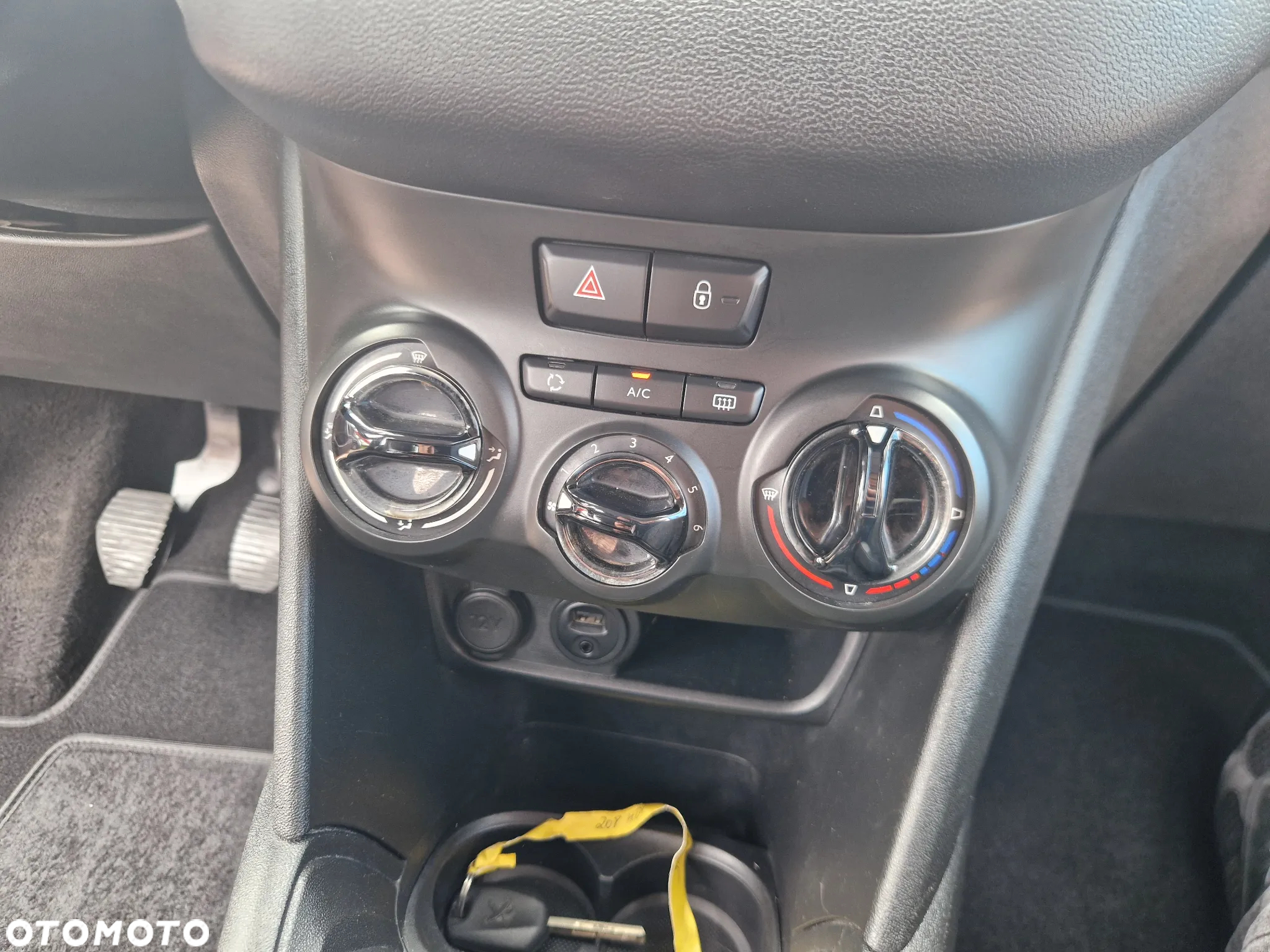 Peugeot 208 Blue-HDi 100 Stop&Start Active - 24