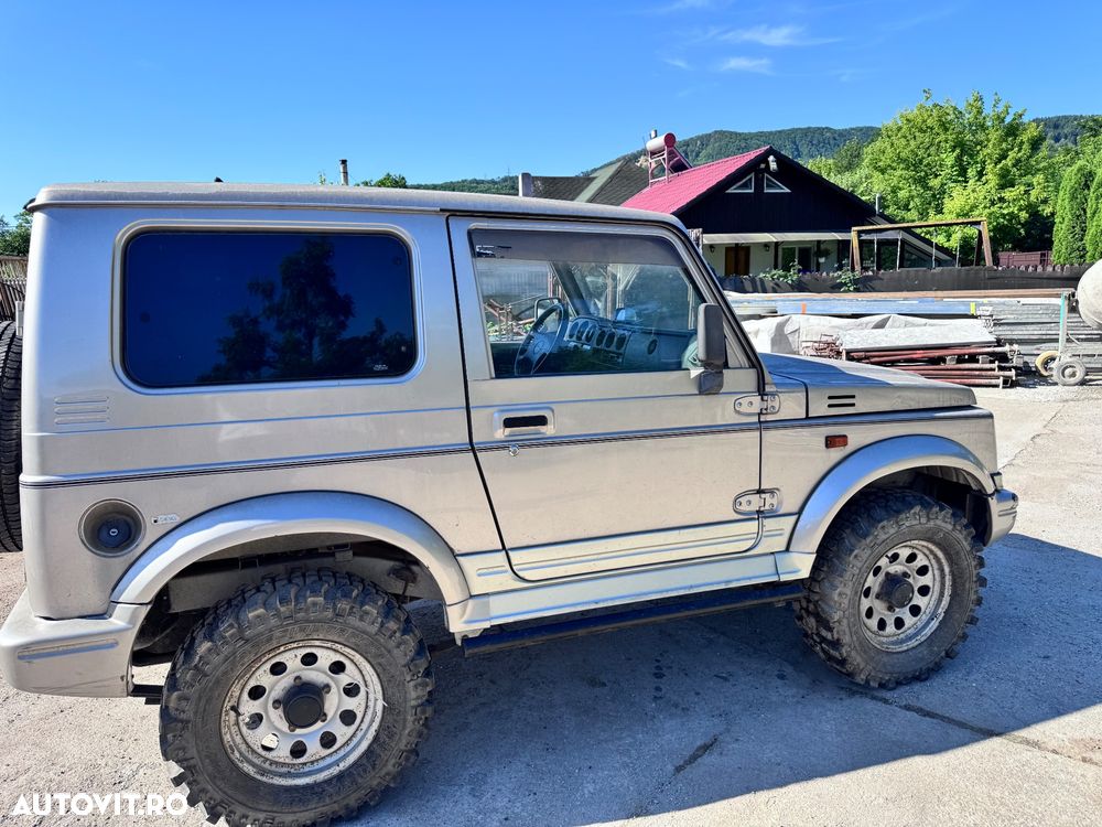 Suzuki Samurai - 2