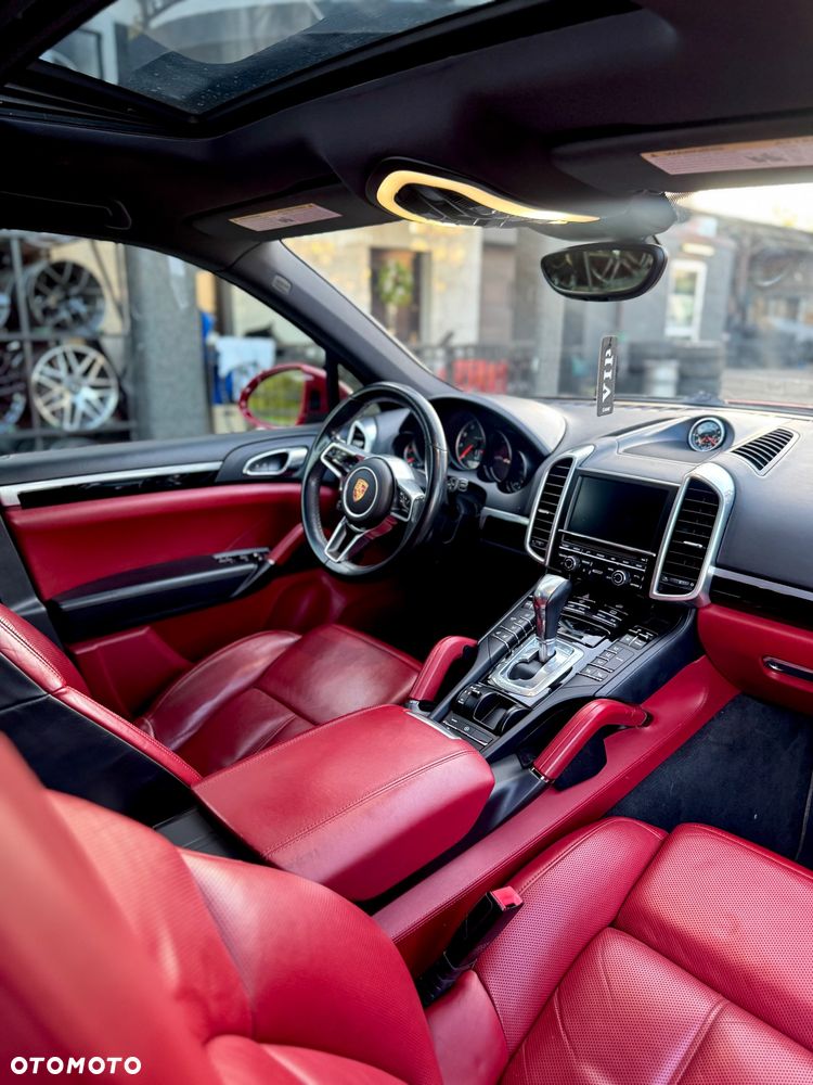 Porsche Cayenne - 6