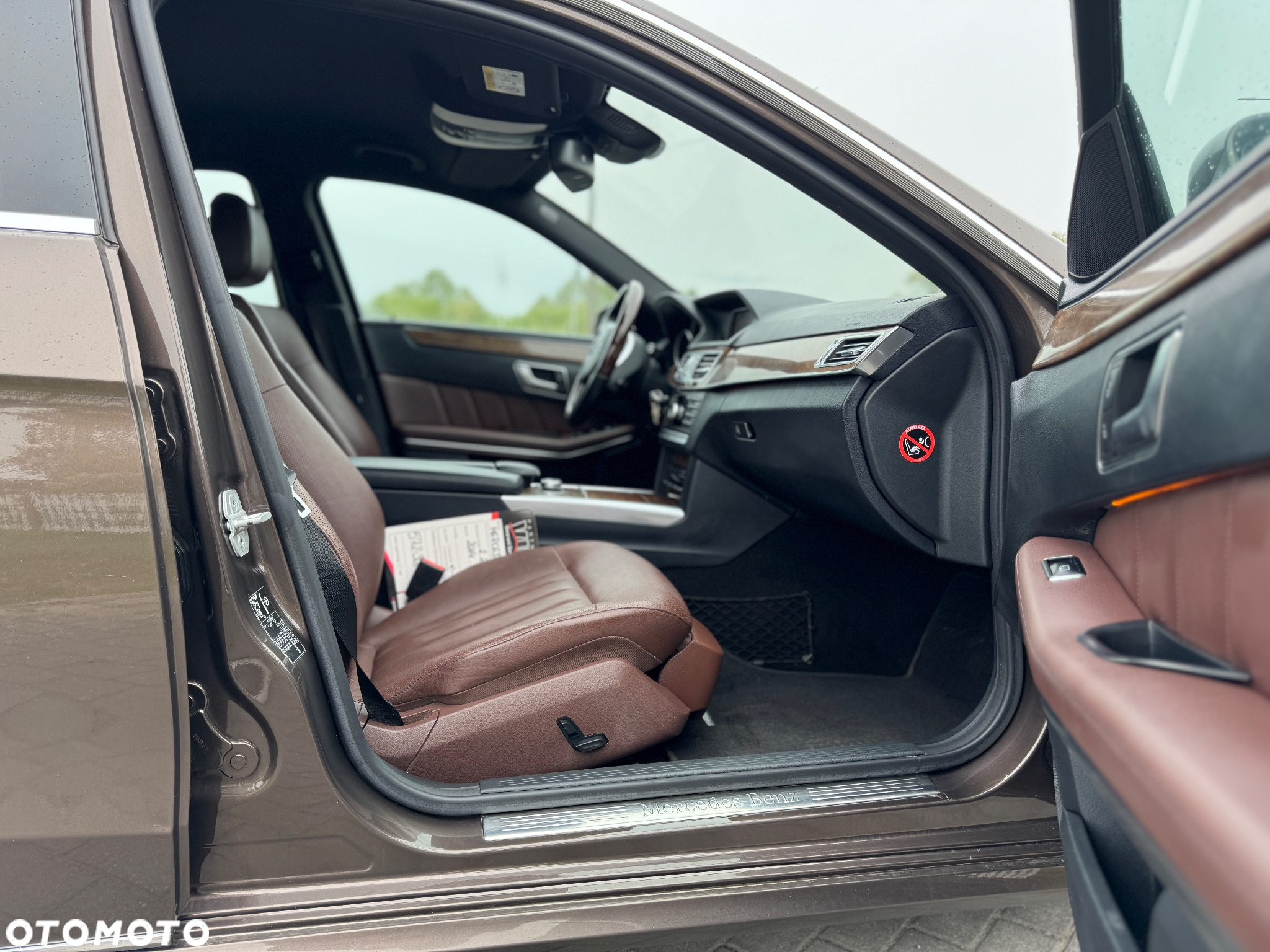 Mercedes-Benz Klasa E 220 T BlueTEC 4Matic 7G-TRONIC Avantgarde - 25