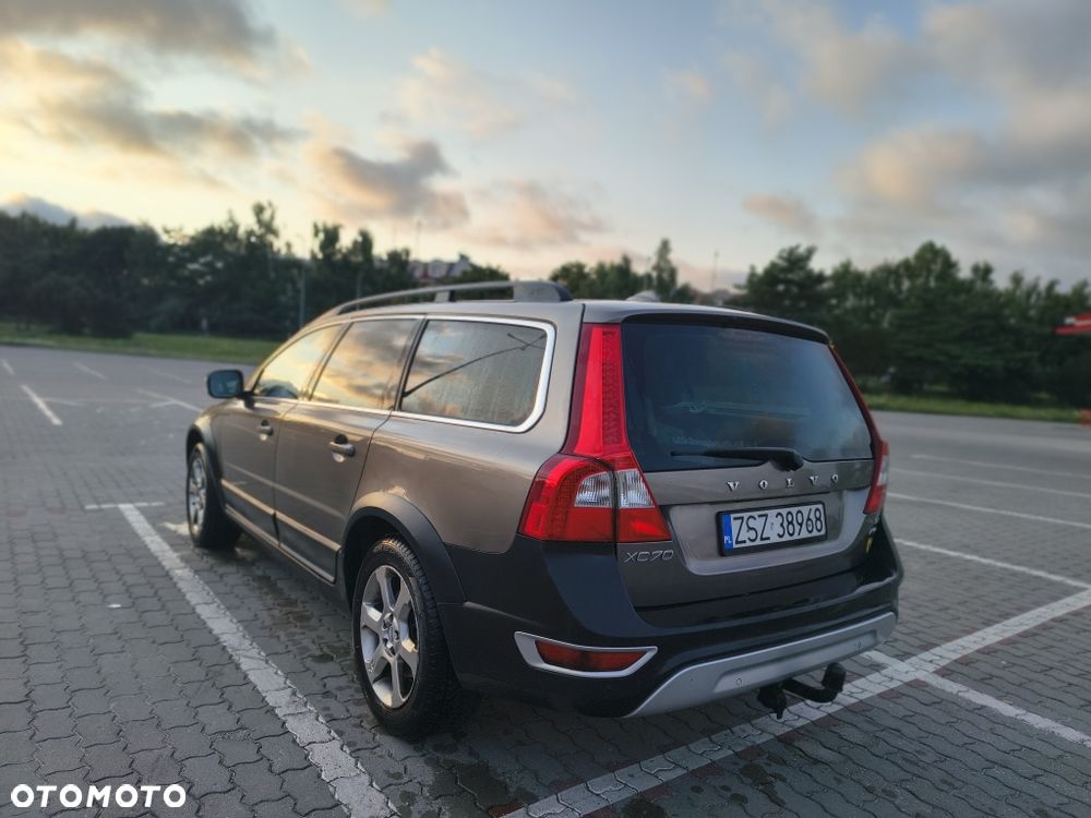 Volvo XC 70 - 4