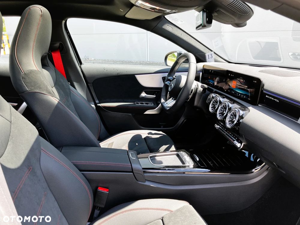 Mercedes-Benz Klasa A 35 AMG 4-Matic 8G-DCT - 4