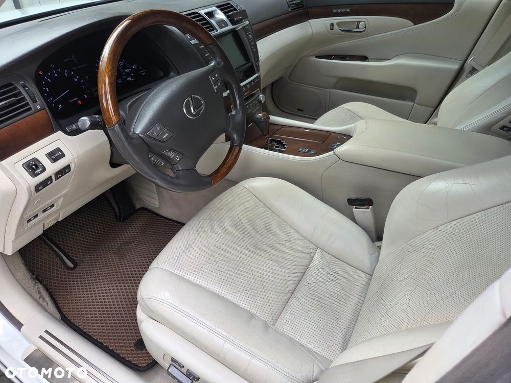 Lexus LS 460 Elegance - 14