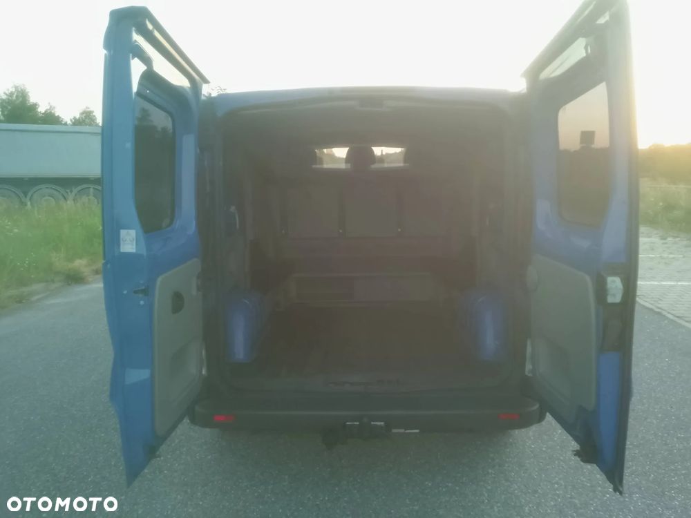 Renault Trafic - 12