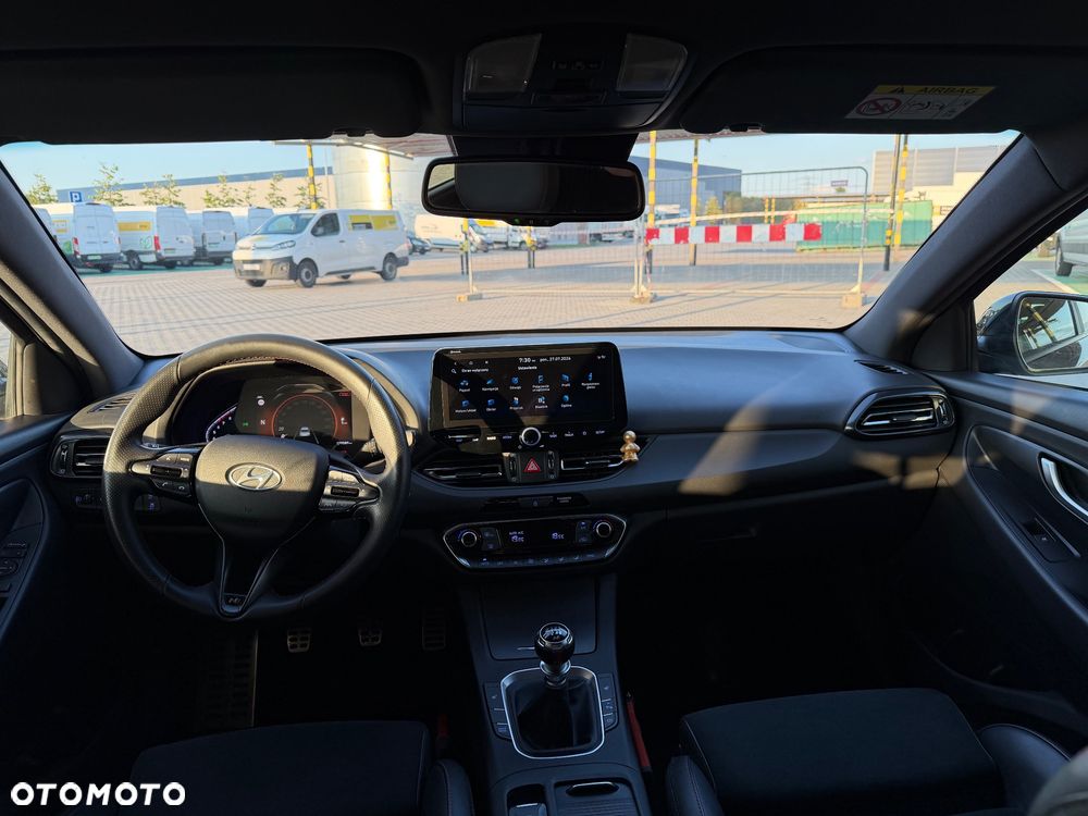 Hyundai i30 1.5 T-GDI 48V-Hybrid Trend - 9