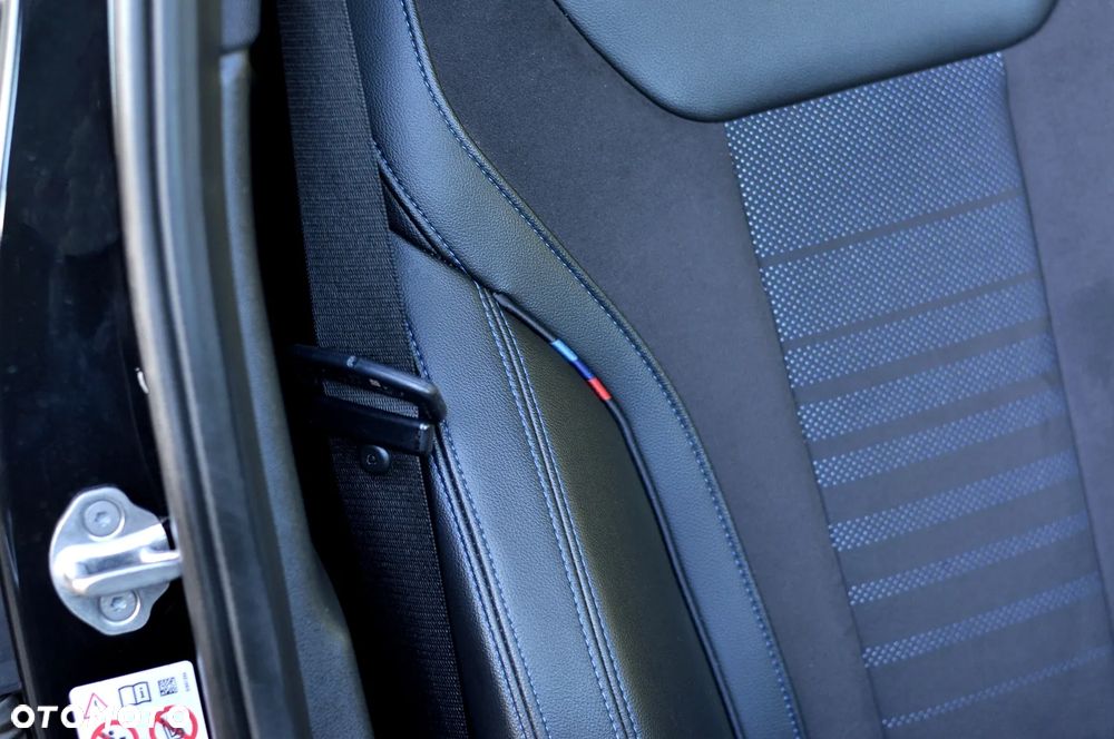 BMW Seria 3 330e xDrive M Sport - 22