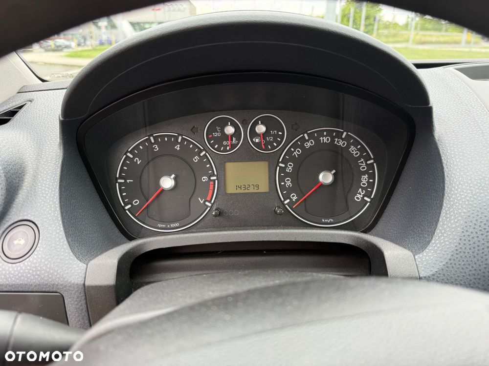 Ford Fiesta 1.3 - 10