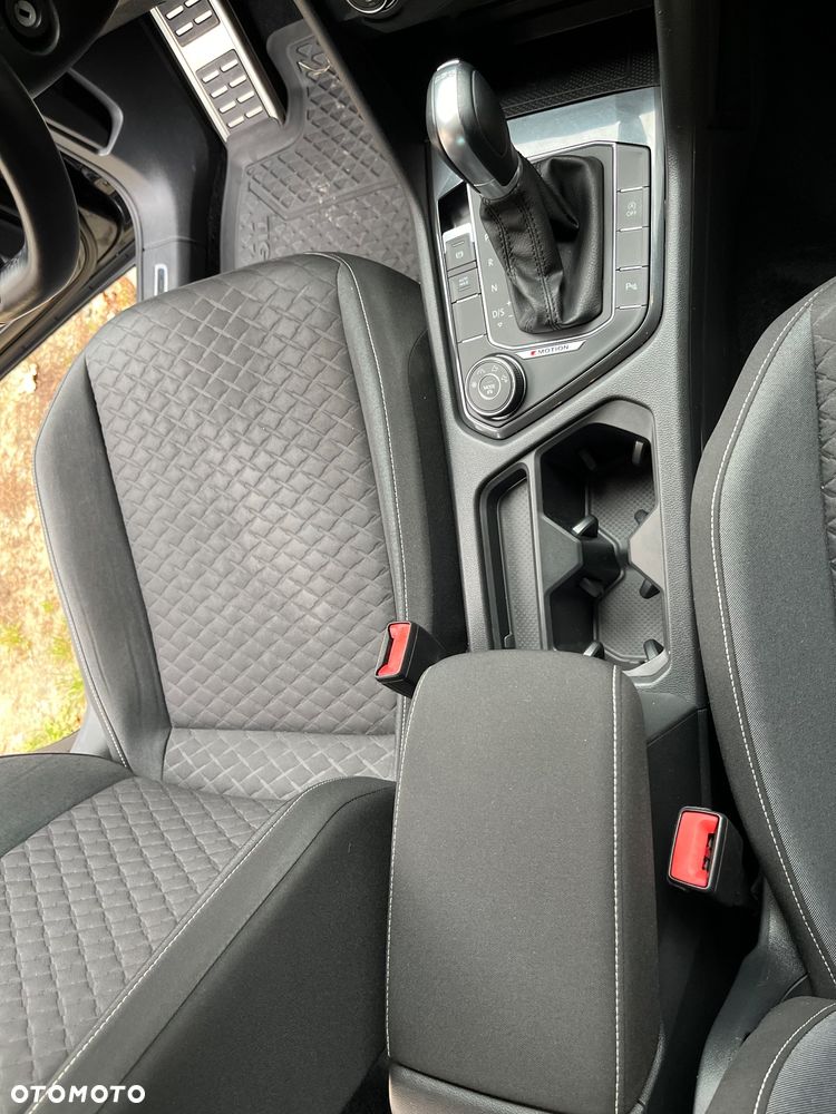 Volkswagen Tiguan - 10
