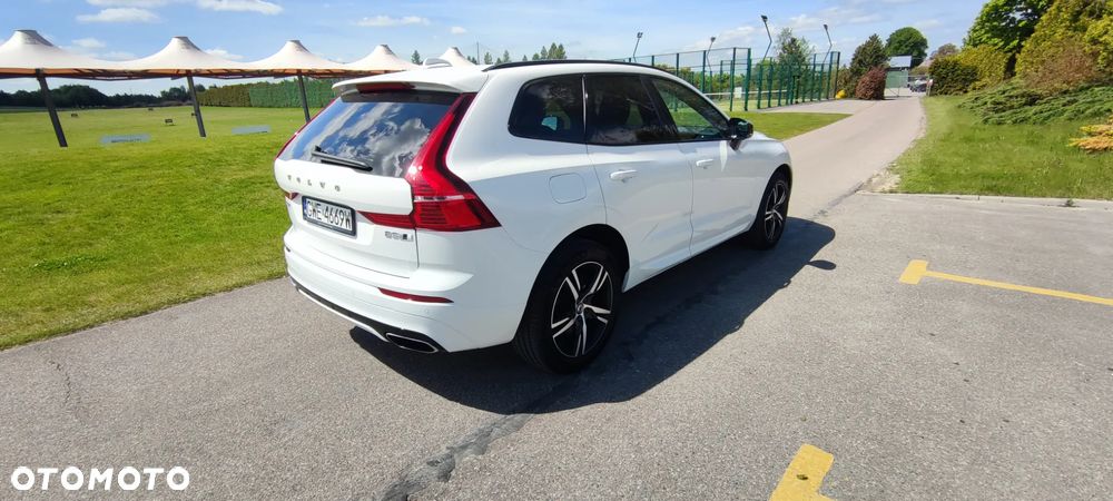 Volvo XC 60 B5 B AWD R-Design - 13