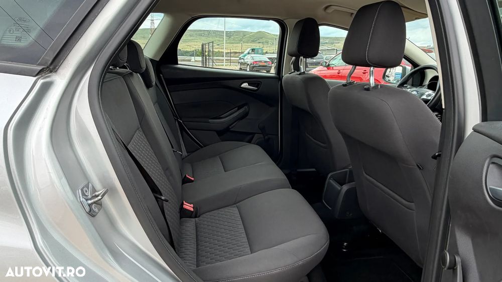 Ford Focus 1.6 TDCI DPF Start-Stopp-System Trend - 14