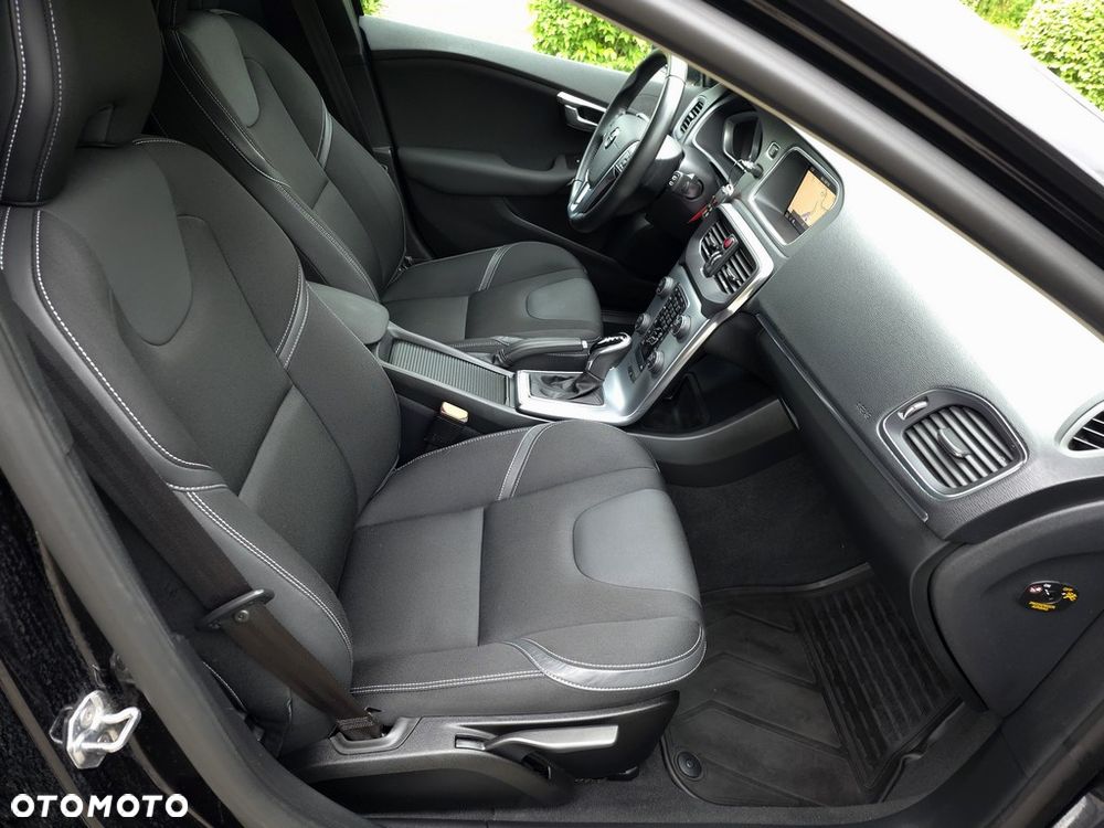 Volvo V40 D3 Drive-E Momentum - 8