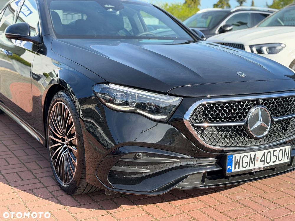 Mercedes-Benz Klasa E 220 d mHEV 4-Matic AMG 9G-Tronic - 32