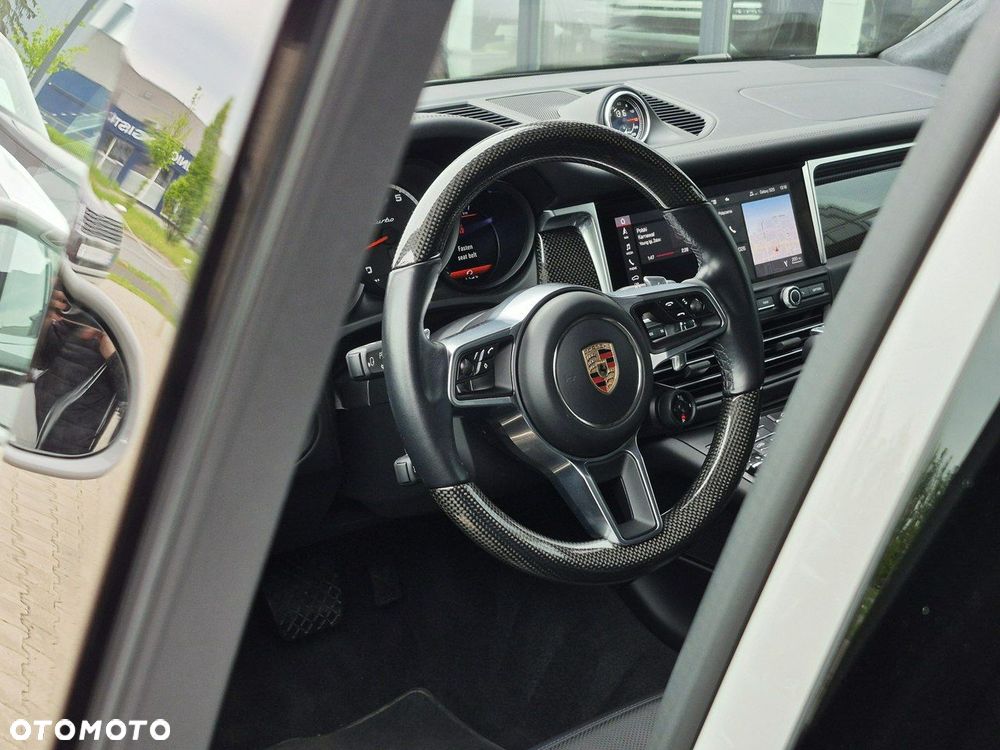 Porsche Macan - 22