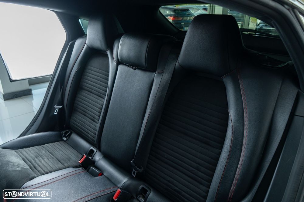 Mercedes-Benz CLA 180 d Shooting Brake AMG Line Aut. - 8