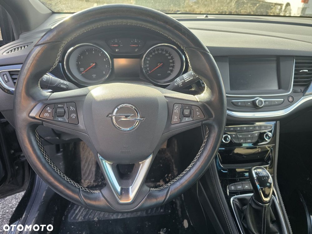 Opel Astra 1.6 Turbo Start/Stop Innovation - 23