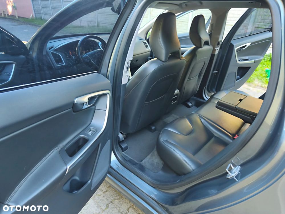 Volvo XC 60 D4 Geartronic Summum - 20