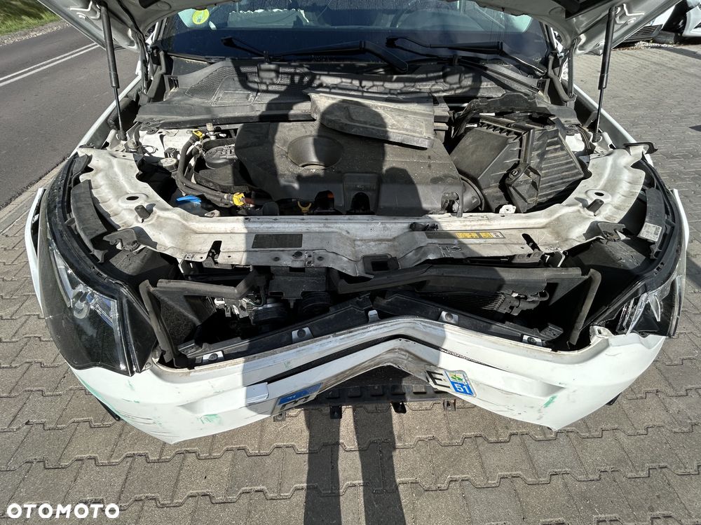 Land Rover Discovery Sport - 28