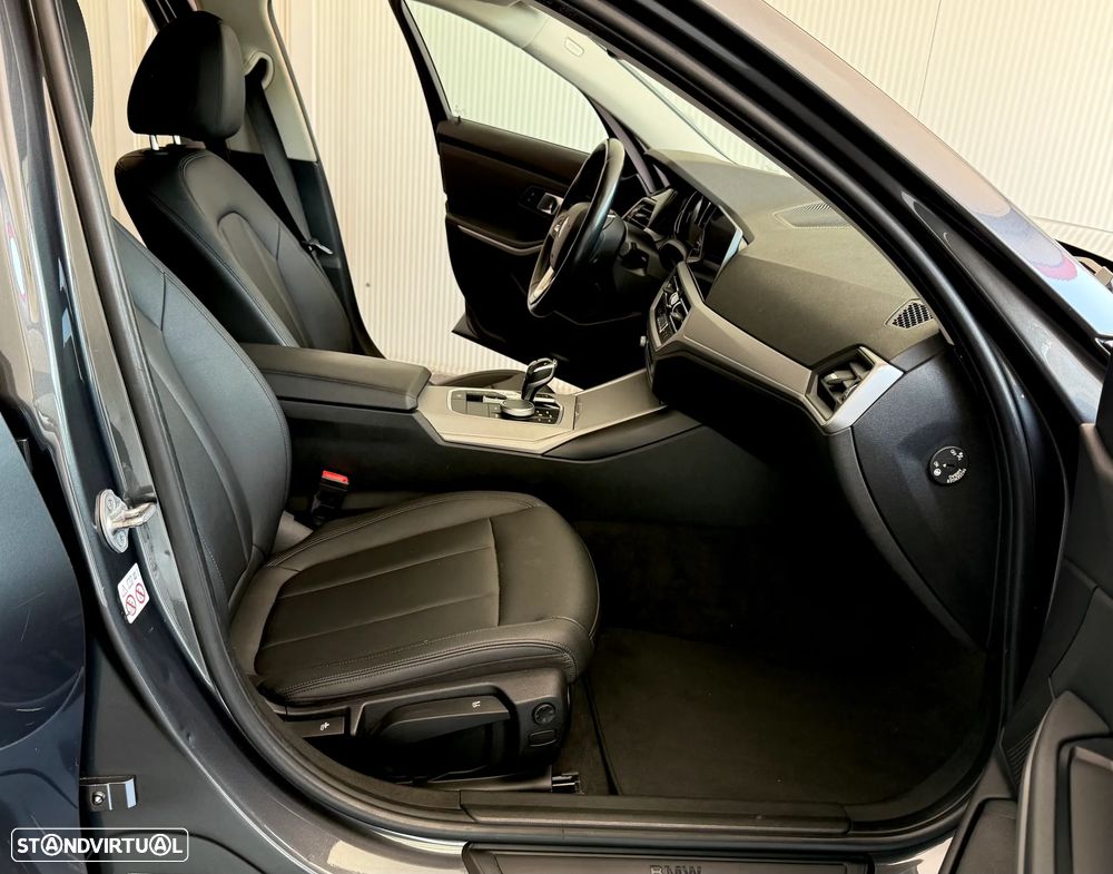 BMW 318 d Aut. Luxury Line - 27