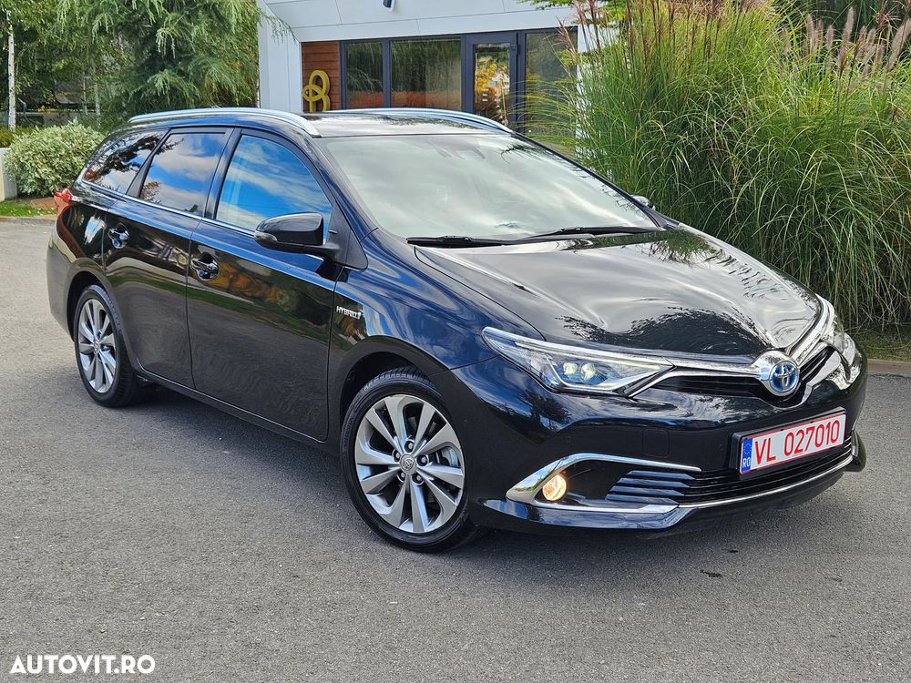 Toyota Auris 1.8 L VVT-i Hybrid Sol - 1