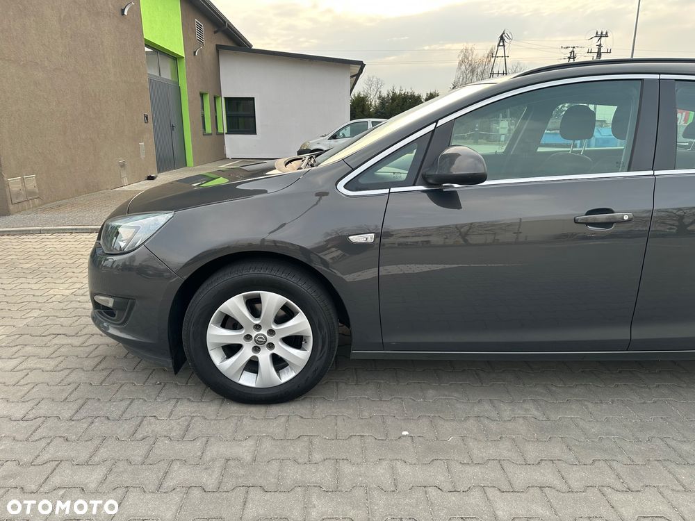 Opel Astra 1.4 Turbo - 4
