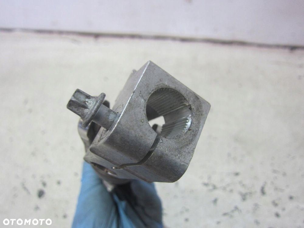 BMW X1 F48 B46 F39 WAŁEK KOLUMNY KIEROWNICZEJ KRZYŻAK 32306865653 6865653 - 5