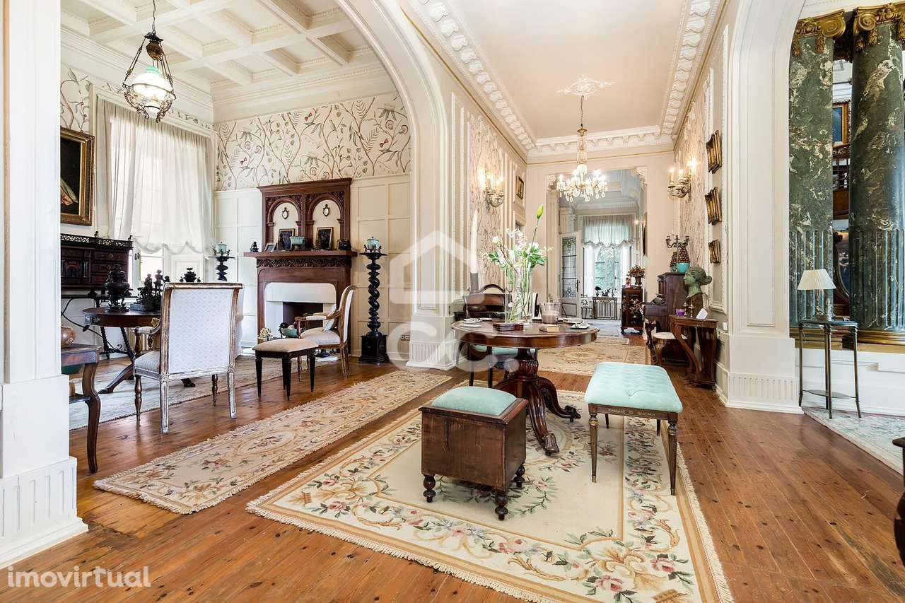 Palacete de inspiração neoclássica francesa com jardim botânico de Jea - Grande imagem: 2/60