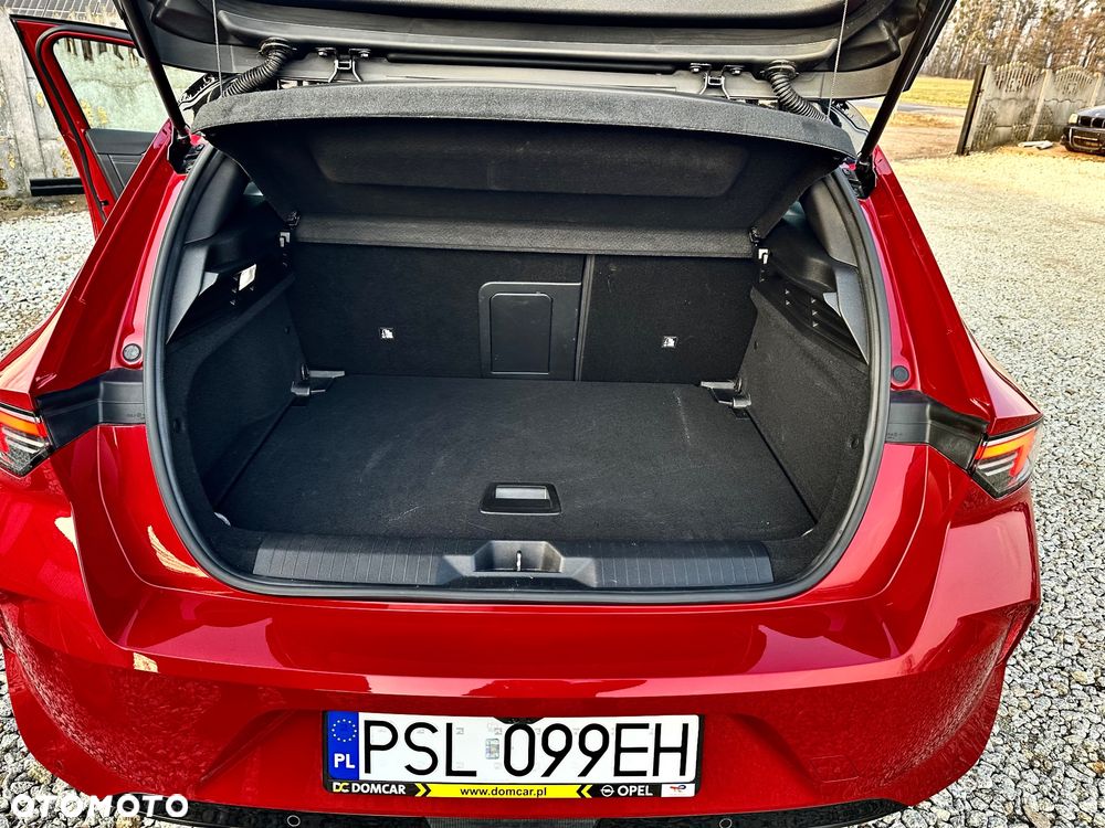 Opel Astra 1.2 Turbo GS - 18