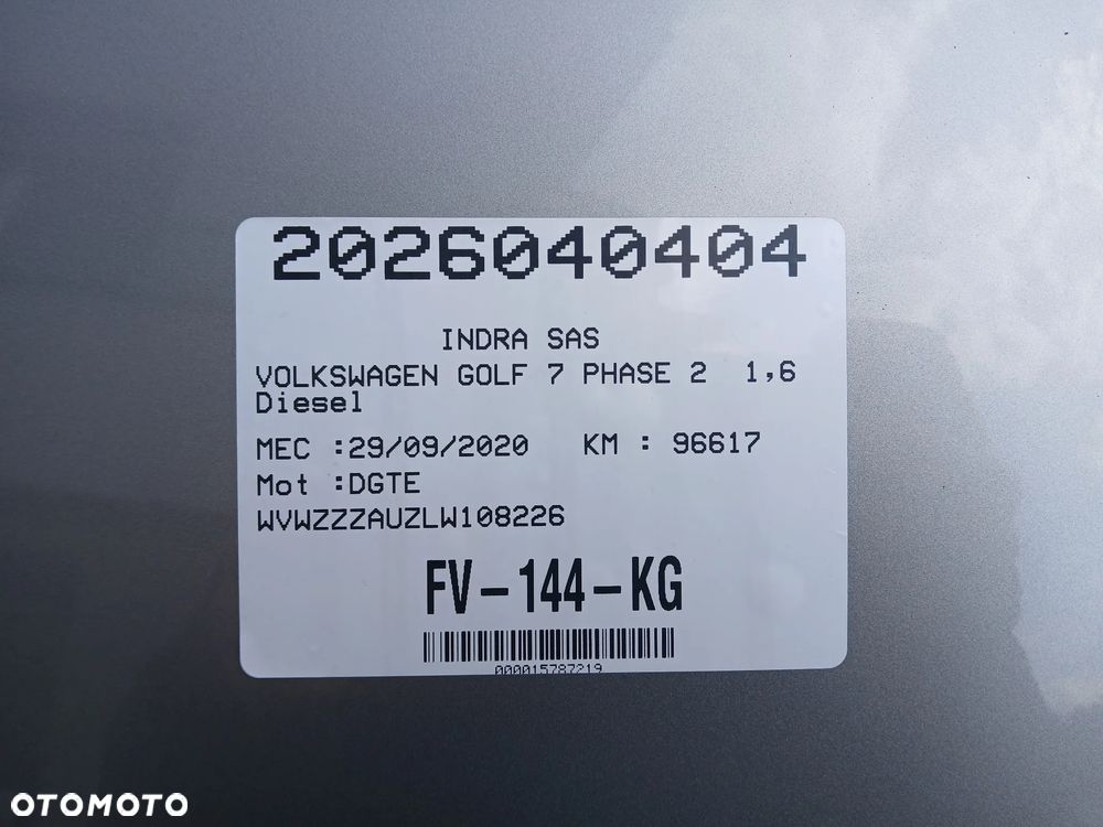 Volkswagen Golf 1.6 TDI BMT Highline - 9