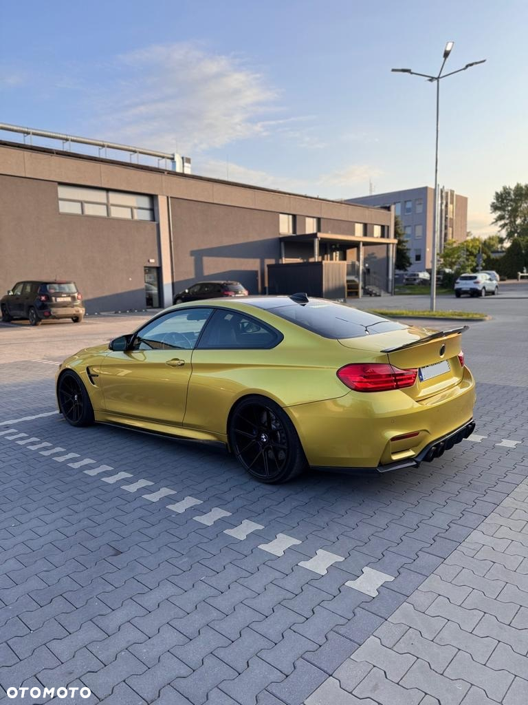BMW M4 DKG - 14