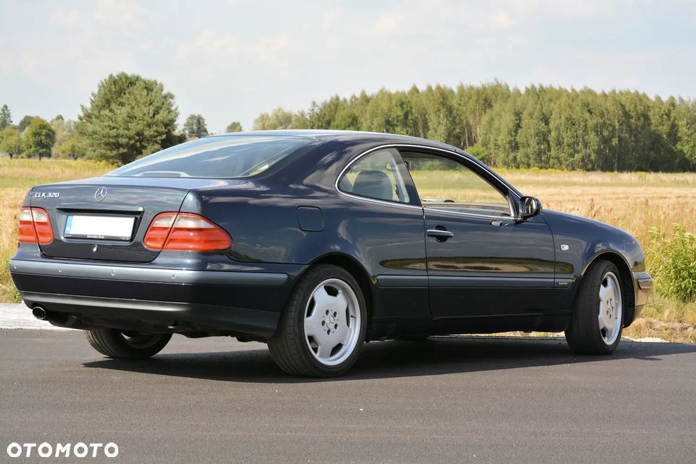 Mercedes-Benz CLK - 7