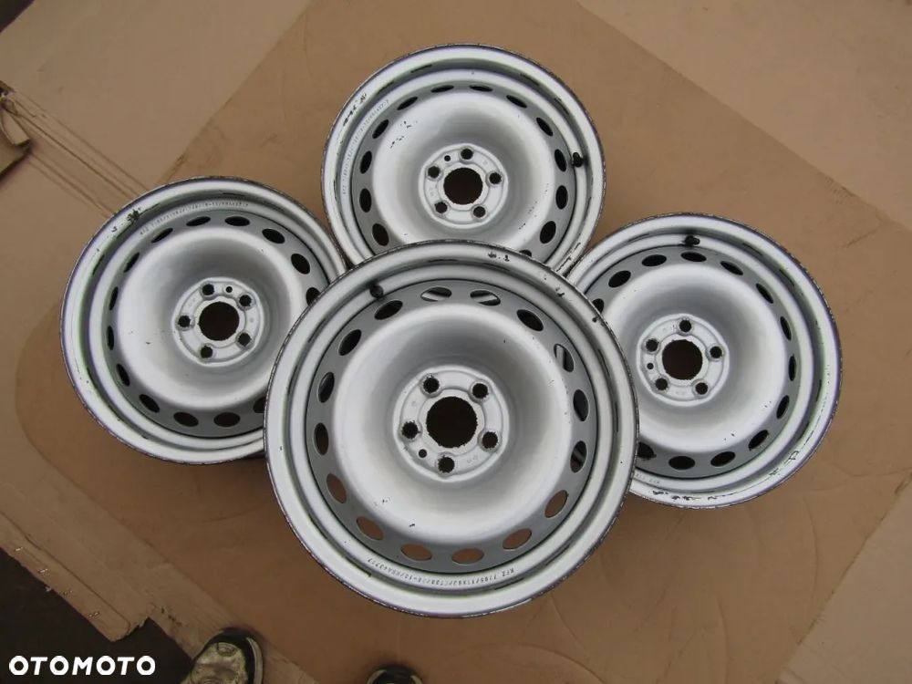 4x Felgi 15 Fiat 500L Opel Combo D Doblo Tipo II 6j 5x98 ET39 - 12