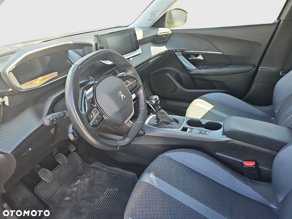 Peugeot 2008 - 16