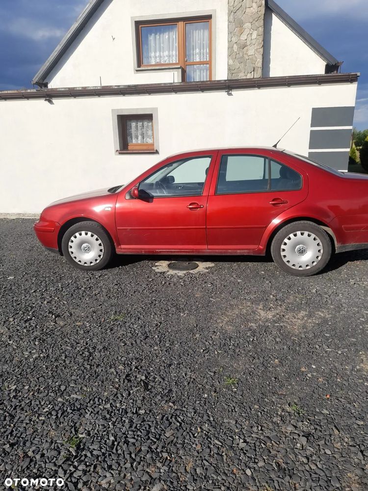 Volkswagen Bora 1.6 Comfortline - 2