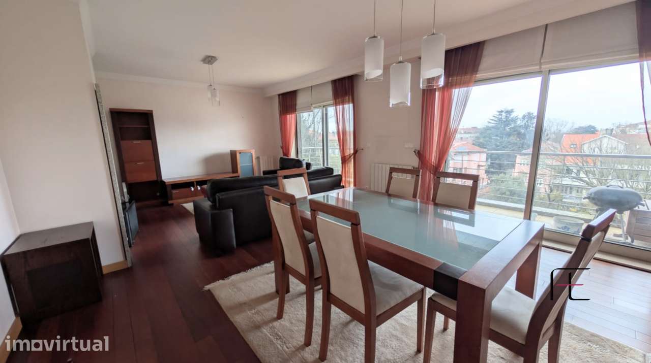 Apartamento T2 Arrendamento em Cedofeita, Santo Ildefonso, Sé, Miragai - Grande imagem: 3/13