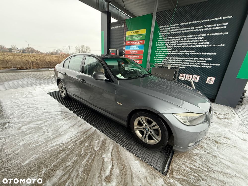 BMW Seria 3 318d DPF Edition Lifestyle - 5