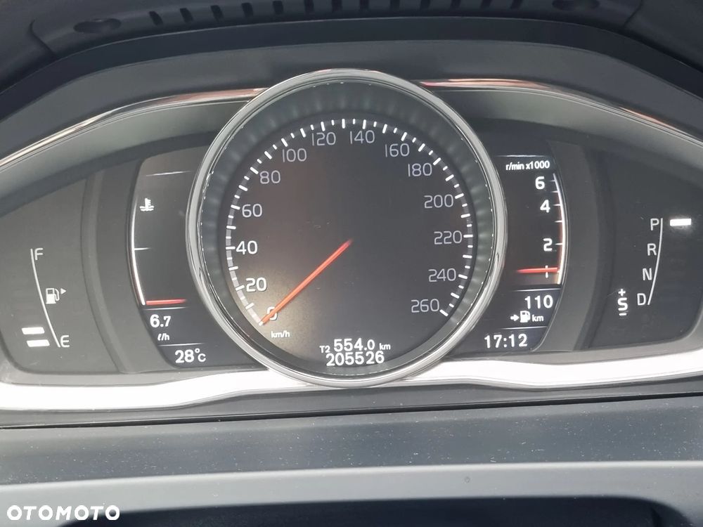 Volvo V60 Cross Country - 13