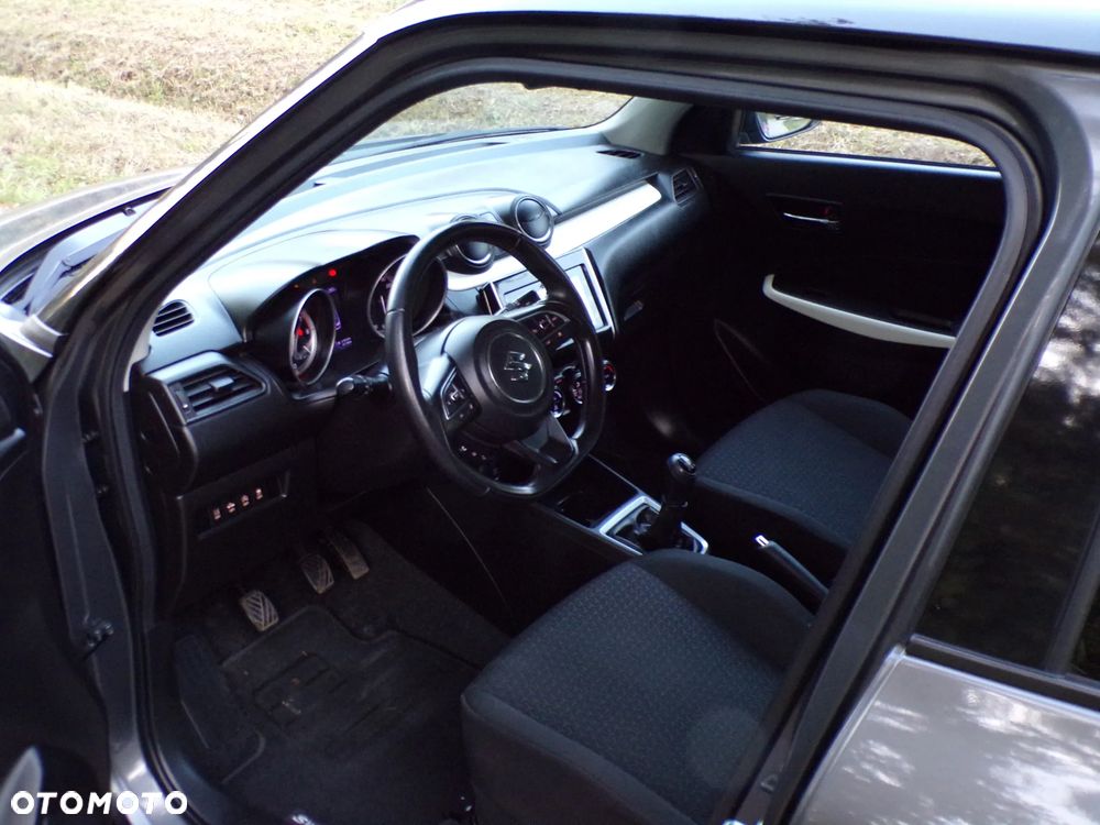 Suzuki Swift 1.2 Dualjet Hybrid Comfort - 17