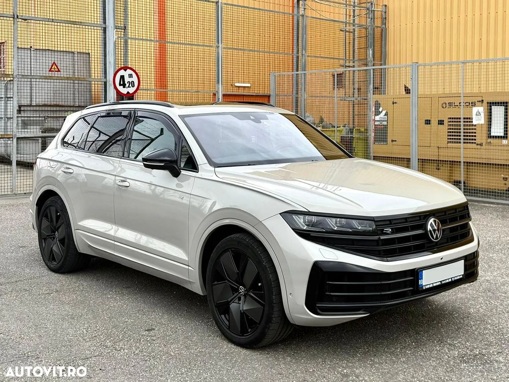 Volkswagen Touareg - 2