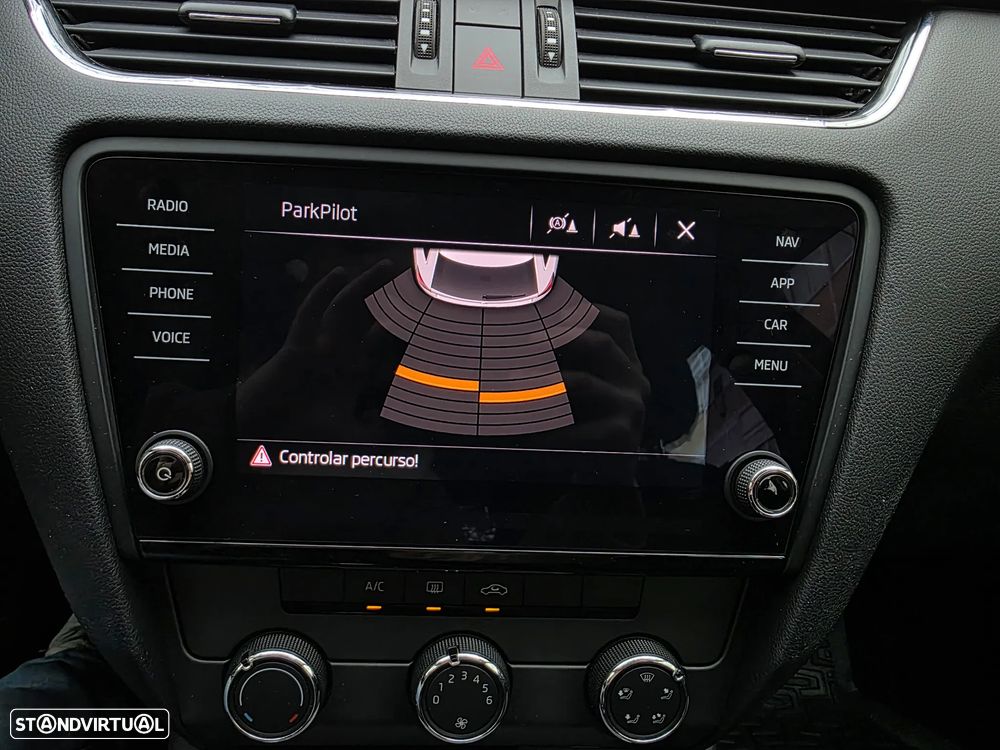 Skoda Octavia Break 1.6 TDi Ambition - 6