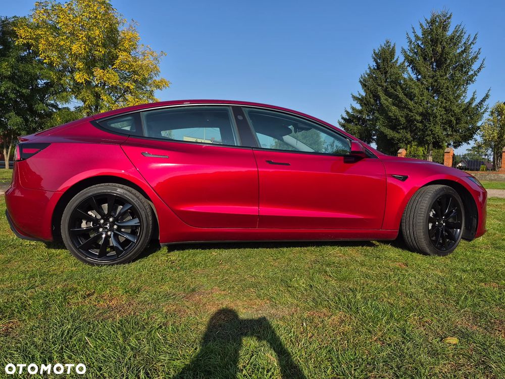 Tesla Model 3 - 11