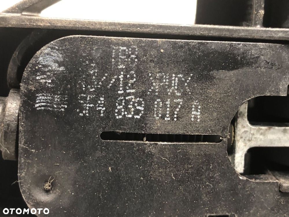 KLAMKA ZEWNĘTRZNA LEWY TYŁ  SEAT LEON (5F1) 2012 - 2022 2.0 TDI 110 kW [150 KM] olej napędowy - 4