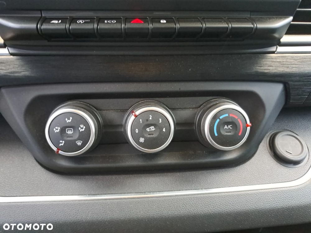 Renault Trafic - 18