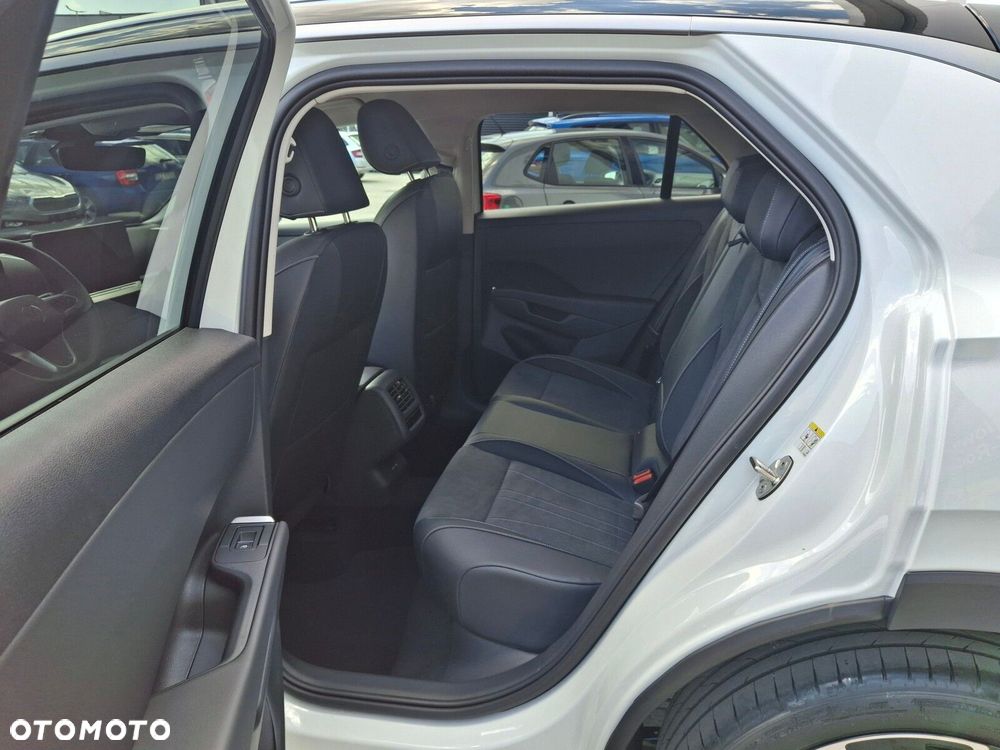 Volkswagen T-Roc - 15