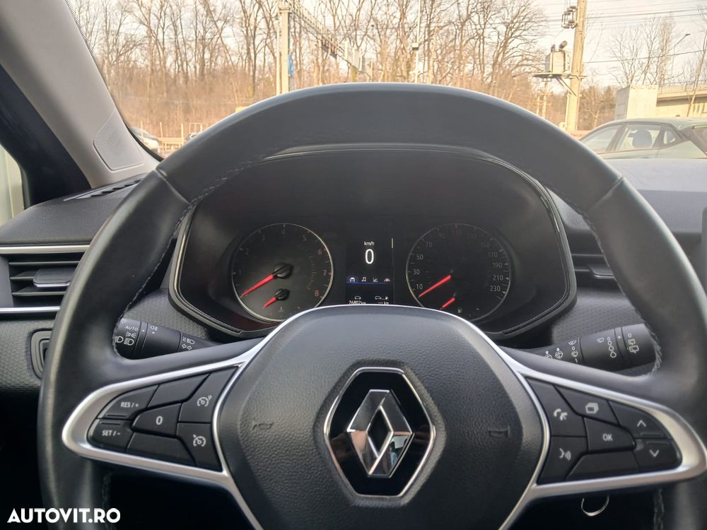 Renault Clio V TCe 90 CVT Techno - 9