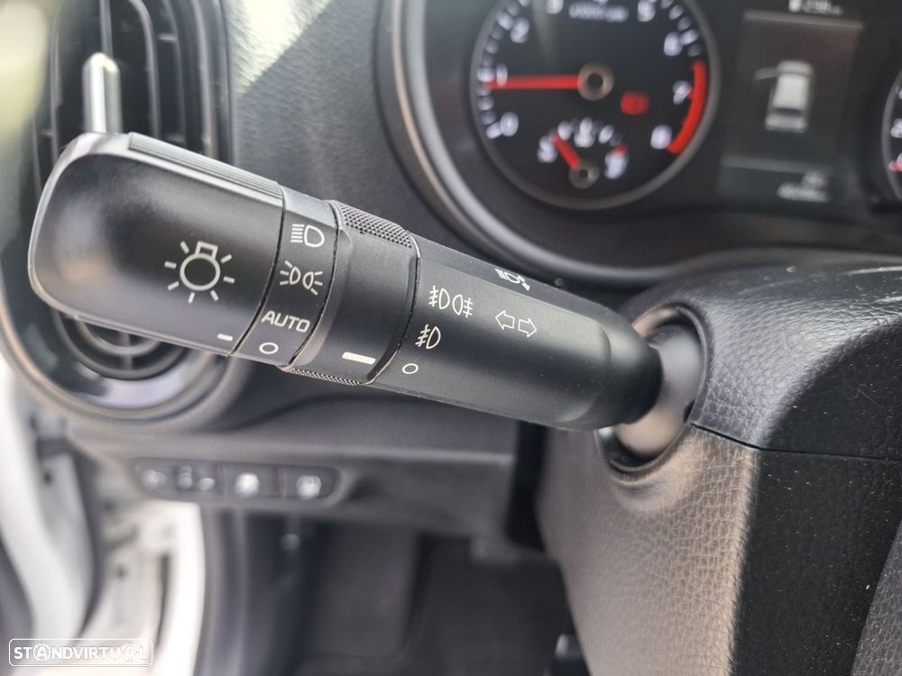 Kia Picanto 1.0 CVVT Urban - 36