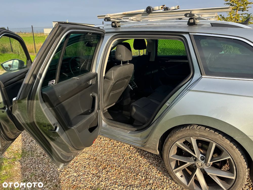 Skoda Superb 2.0 TDI 4x4 Style DSG - 8