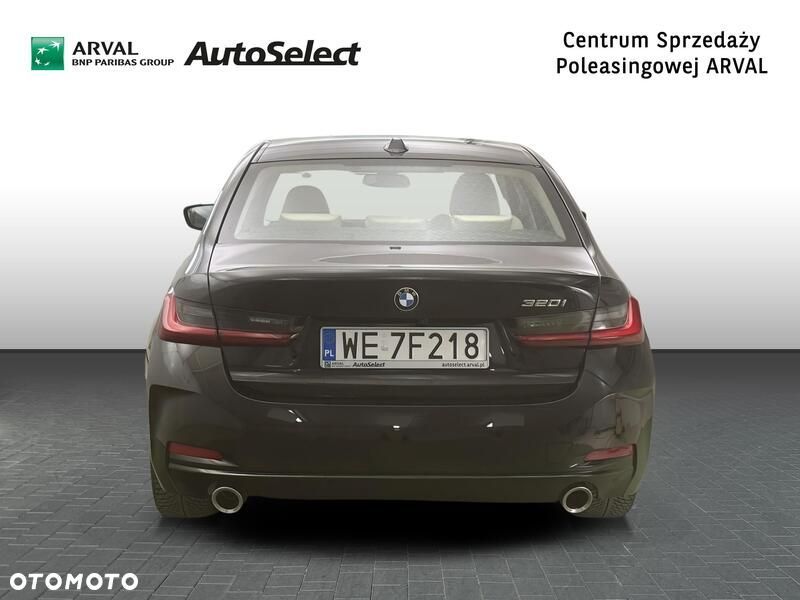 BMW Seria 3 320i - 6