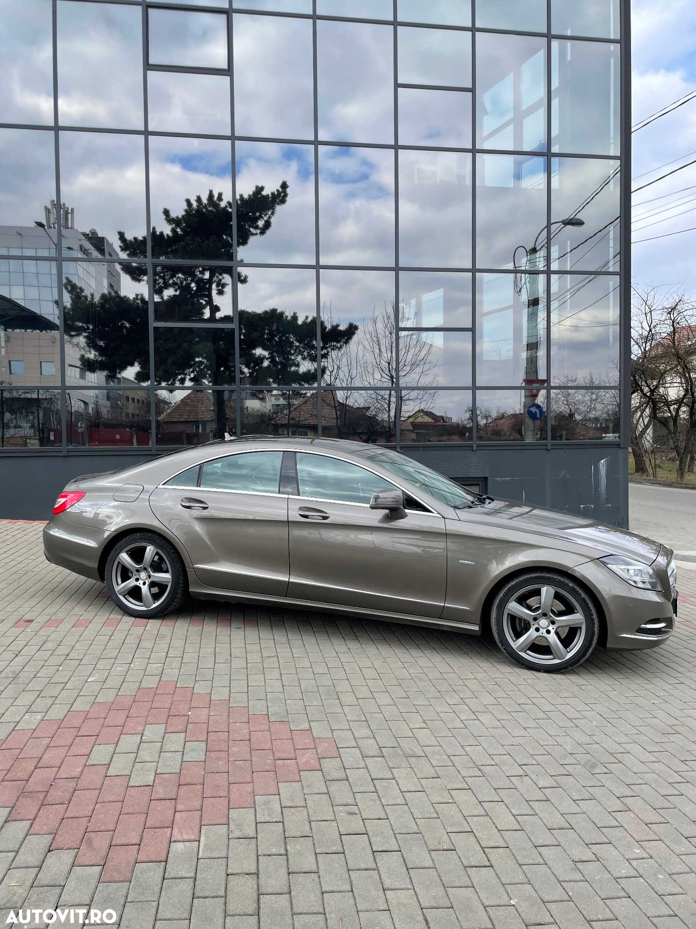 Mercedes-Benz CLS 350 CDI BlueEfficiency 4MATIC SB Aut - 8