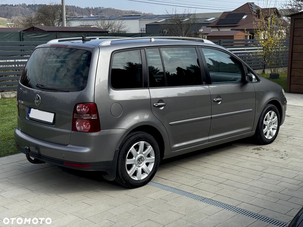 Volkswagen Touran 2.0 TDI DPF Highline - 30
